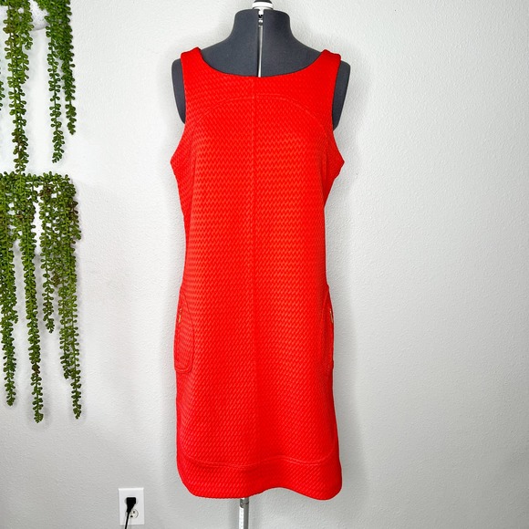 Sharagano Red Subtle Chevron Boat Neck Sleeveless Dress Women's Size 6 - Picture 8 of 8